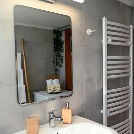 To Spitaki Dalamanara