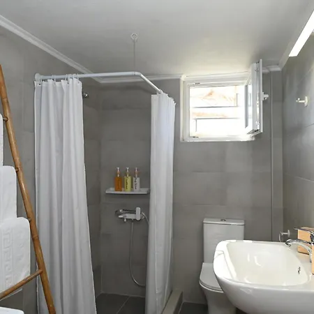 Feriehus To Spitaki Dalamanara