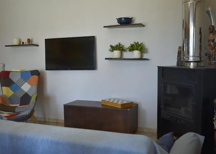 To Spitaki Dalamanara